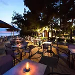 Blue Dolphin 4*