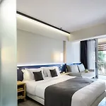 Blue Dolphin 4*