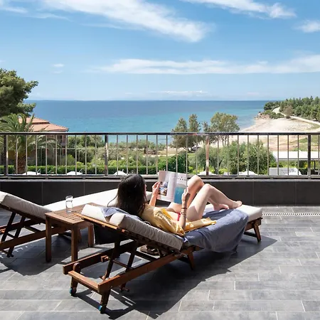 Blue Dolphin Курортный комплекс 4*
