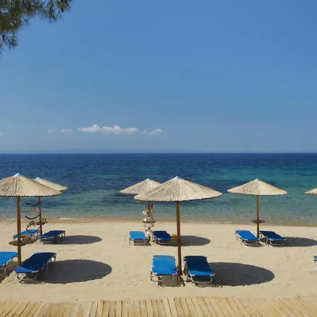 Blue Dolphin Resort 4*