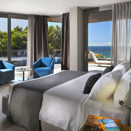 Blue Dolphin אתר נופש