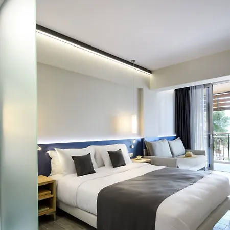 Blue Dolphin 4*