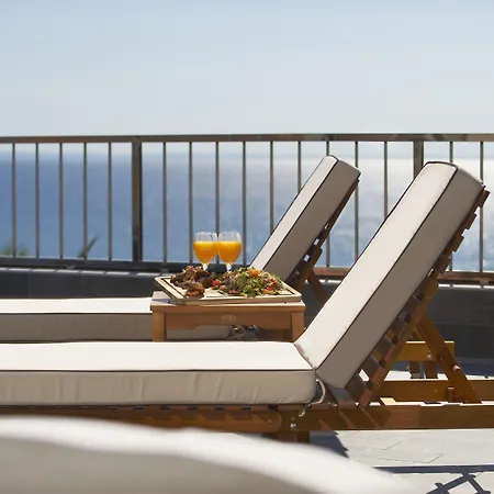 Blue Dolphin אתר נופש