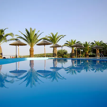 Blue Dolphin Resort 4*