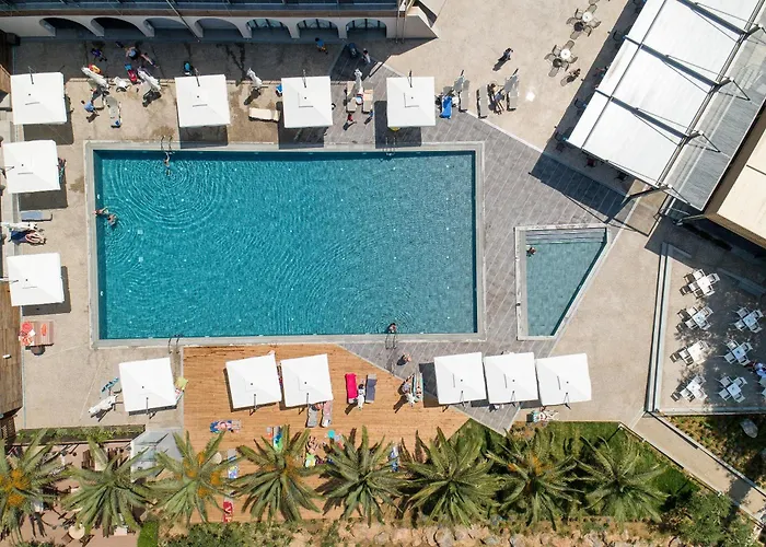 Resort Blue Dolphin Metamorfosi (Sithonia)