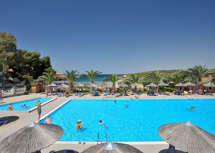 Blue Dolphin Resort 4*