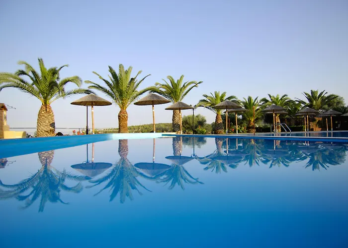 Blue Dolphin Resort 4*