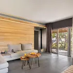 Blue Dolphin 4*