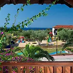 Blue Dolphin Resort Metamorfosi (Sithonia)
