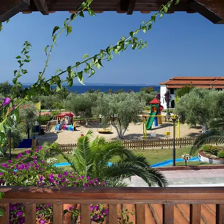 Blue Dolphin 4* מטהמורפוסי