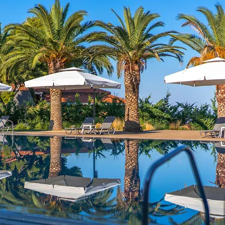 منتجع Blue Dolphin 4*