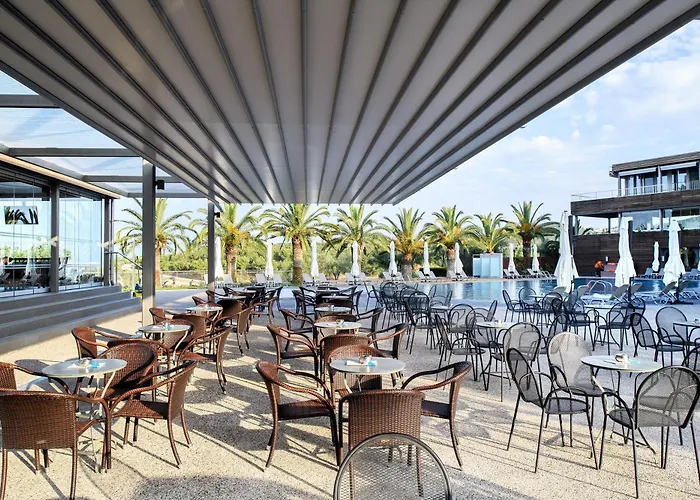 Resort Blue Dolphin Metamorfosi (Sithonia)